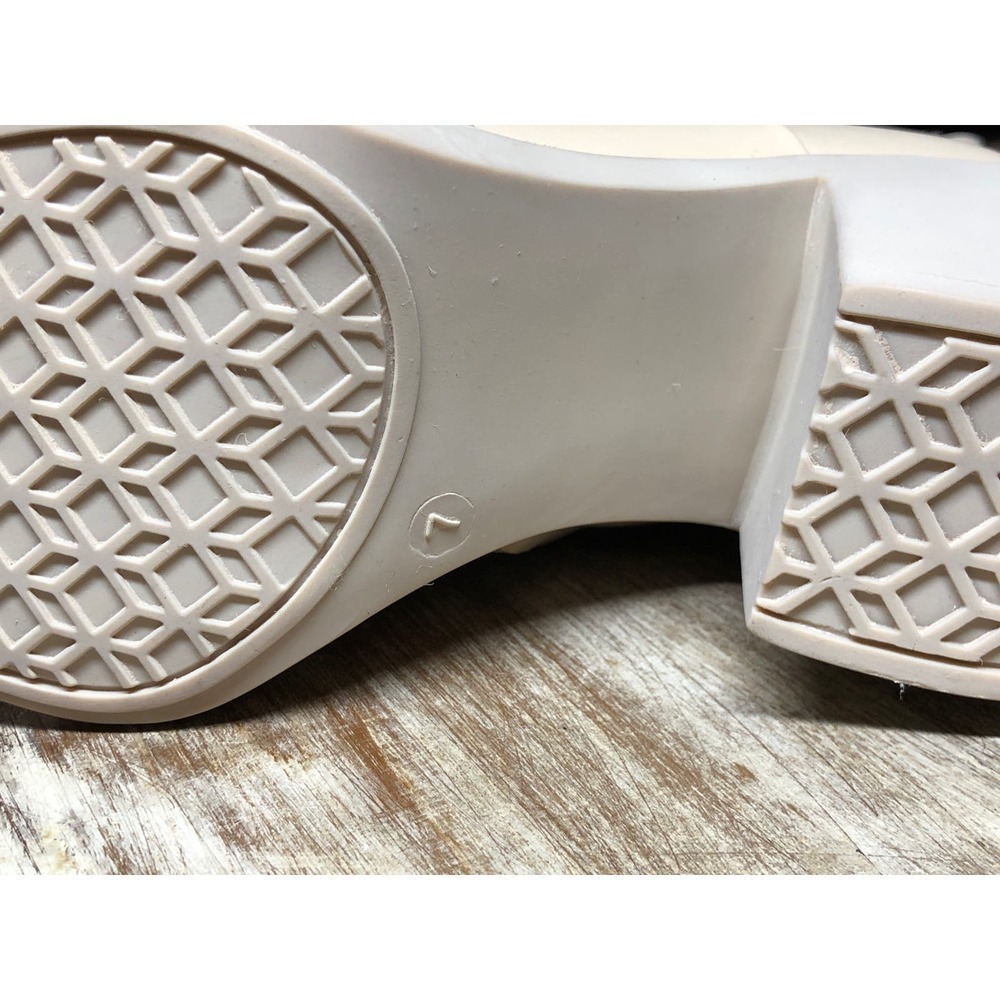 Seychelles Shining Star Bootie Leather Ankle Pointed Toe Off White NEW 7 US - Picture 6 of 7